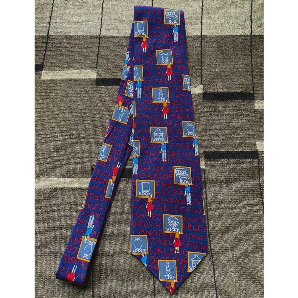 Vichy Davis “CHALK IT UP” School Tie